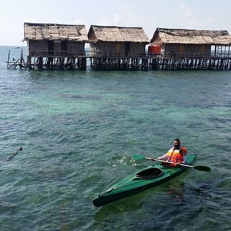 Bintan Laguna Restaurant And Resort 텔루크바카우 외부 사진