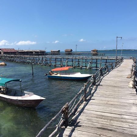 Bintan Laguna Restaurant And Resort 텔루크바카우 외부 사진