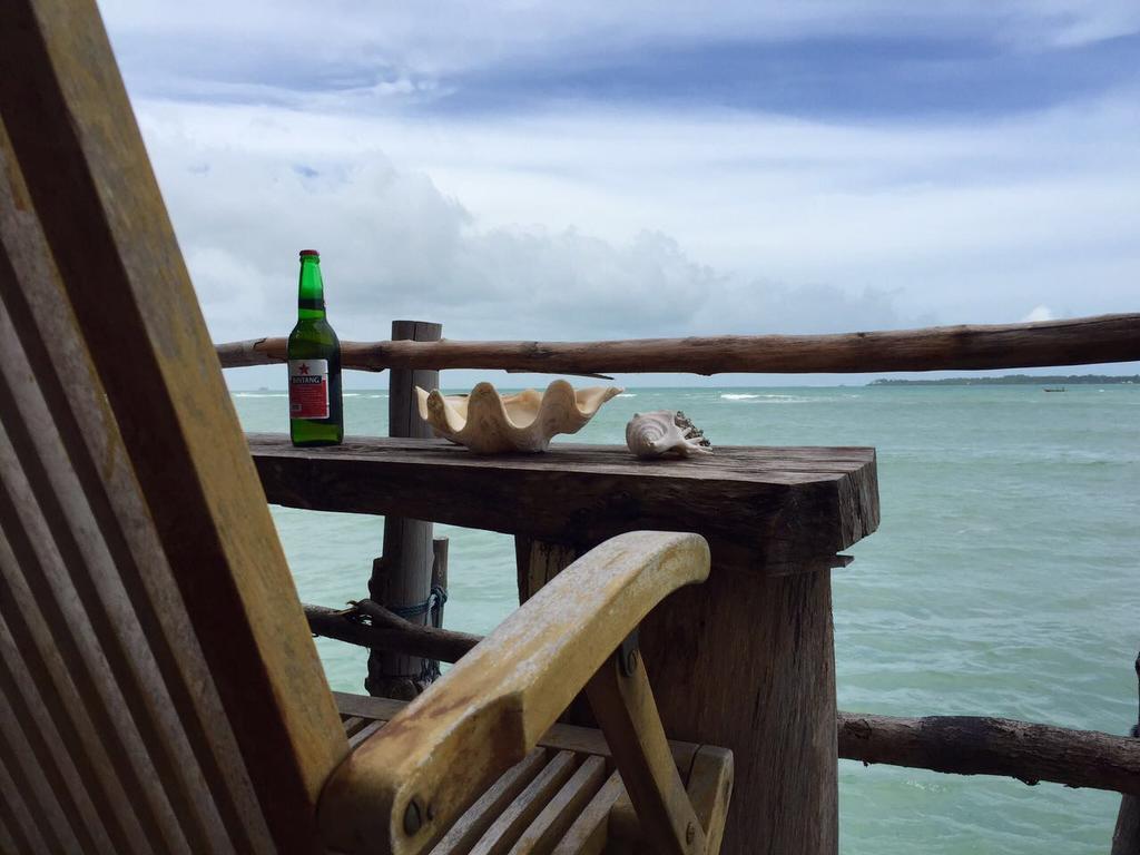 Bintan Laguna Restaurant And Resort 텔루크바카우 외부 사진